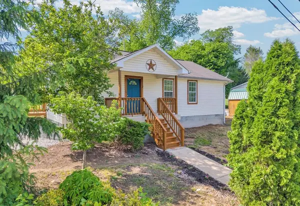 7 N Carter St, SPARTA, TN 38583