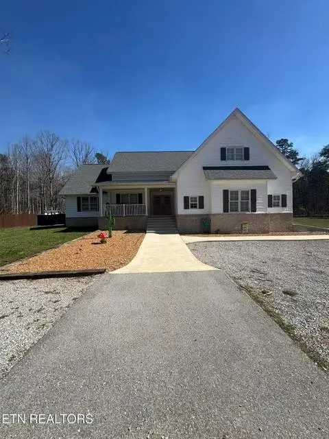841 Spearhead Cir, Clarkrange, TN 38553-5054