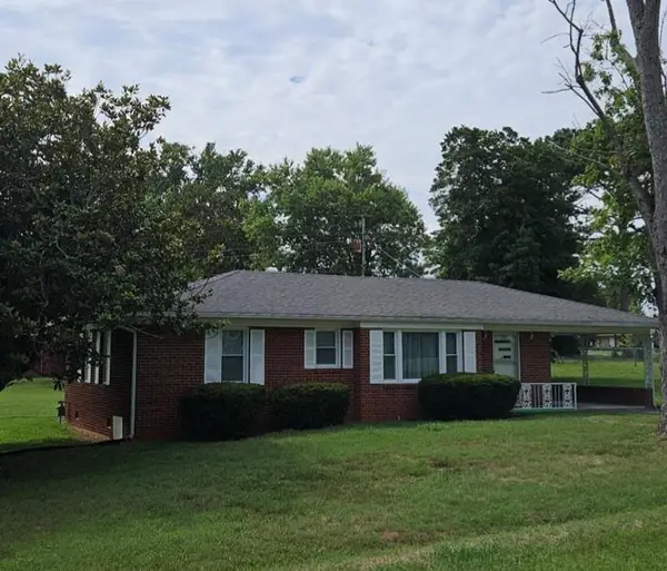 132 SW S Turner Dr, SPARTA, TN 38583
