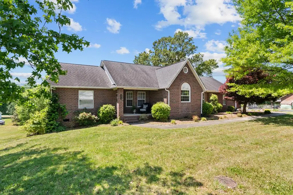 2415 N Pointe Cove Circle, Cookeville, TN 38506 - #1