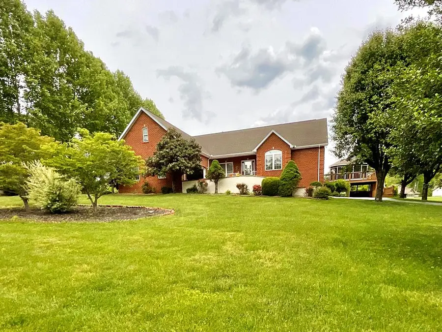 320 E Iron Wood Cir, Crossville, TN 38571 - #3
