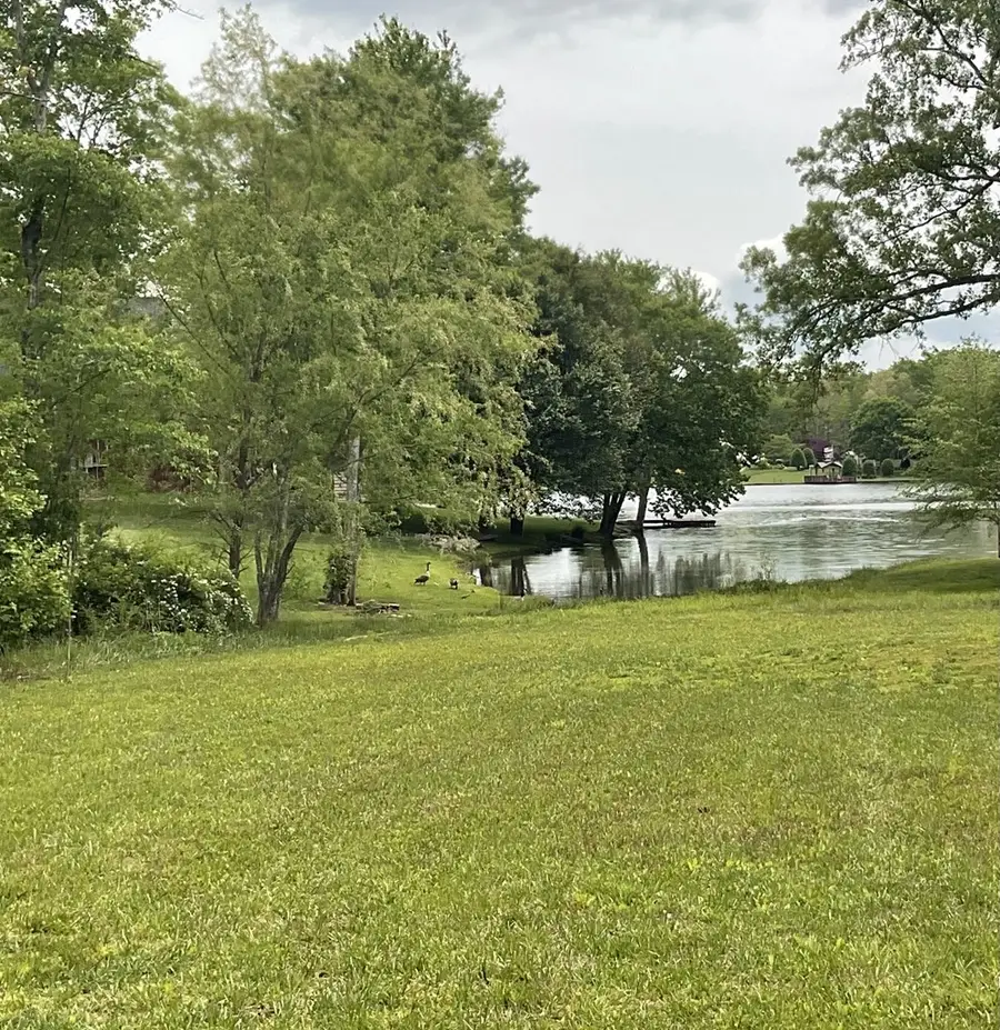 390 Deer Creek Dr., Crossville, TN 38571 - #2