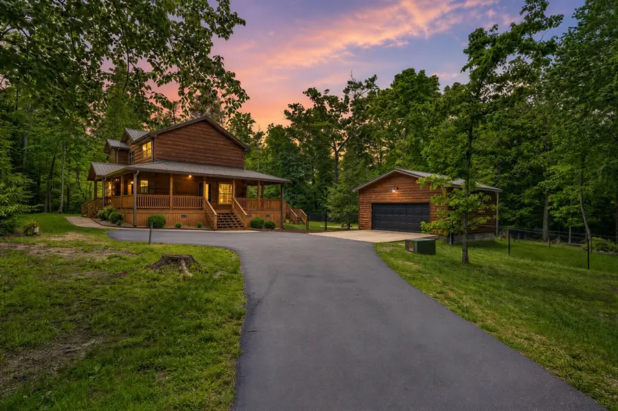 704 White Oak Road, Monterey, TN 38574 - #2