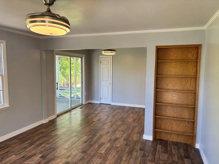 802 Water St., Livingston, TN 38570 - #2