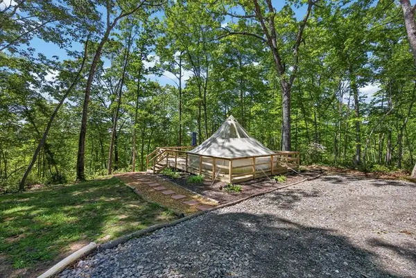 55236 Maynard Ridge Lane, CRAWFORD, TN 38554