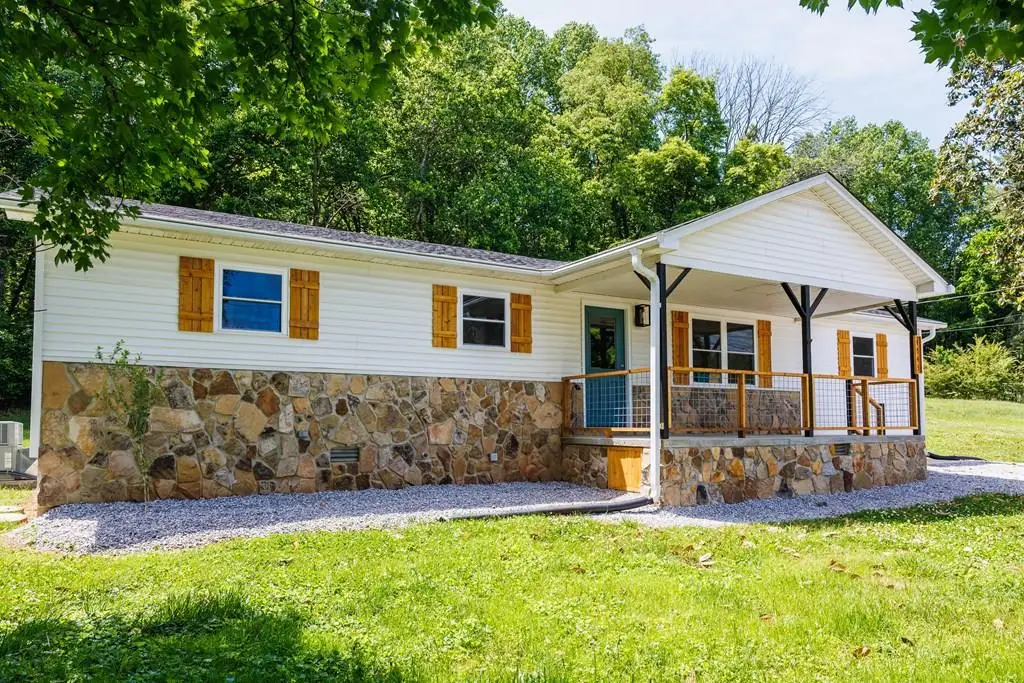 4543 S Creek Rd, Cookeville, TN 38506 - #1