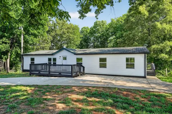 1883 Browntown Rd, SPARTA, TN 38583