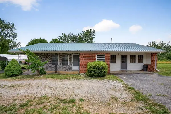 1372 Jamestown Hwy, LIVINGSTON, TN 38570