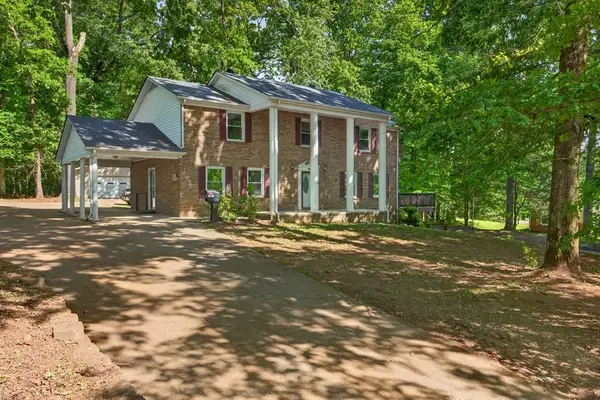 1342 Holladay, COOKEVILLE, TN 38501