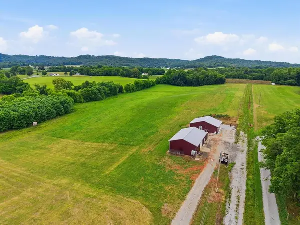 1050 Franks Ferry Rd, SPARTA, TN 38583
