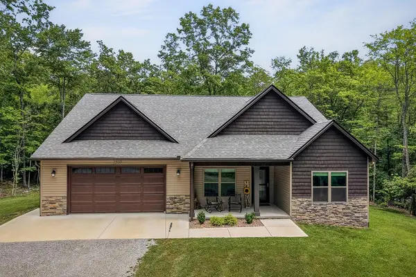 1507 E Overlook Rd, MONTEREY, TN 38574