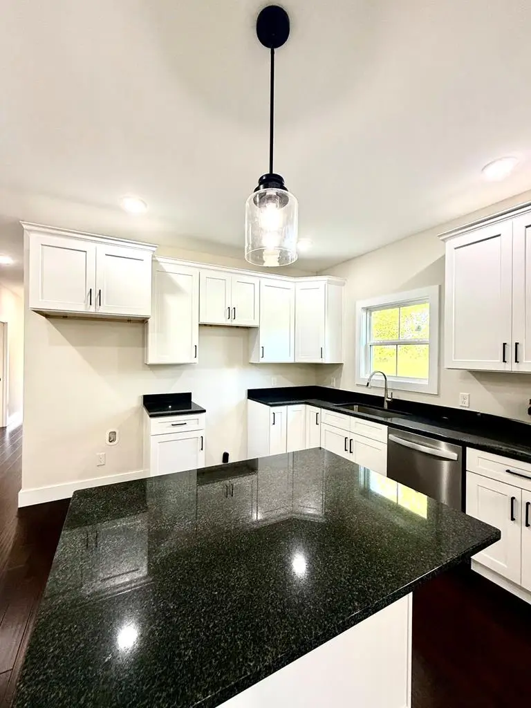 114 Honeysuckle Ln, Sparta, TN 38583 - #2
