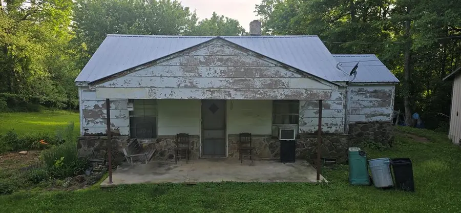 539 East Peter Avenue, Monterey, TN 38574 - #2