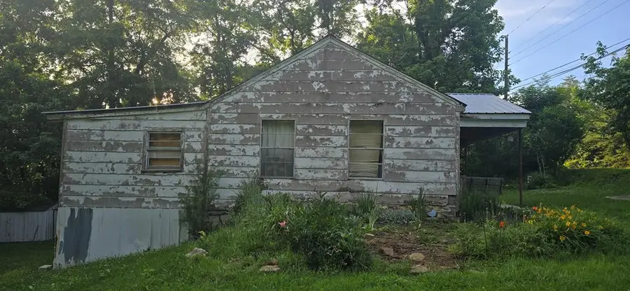 539 East Peter Avenue, Monterey, TN 38574 - #3