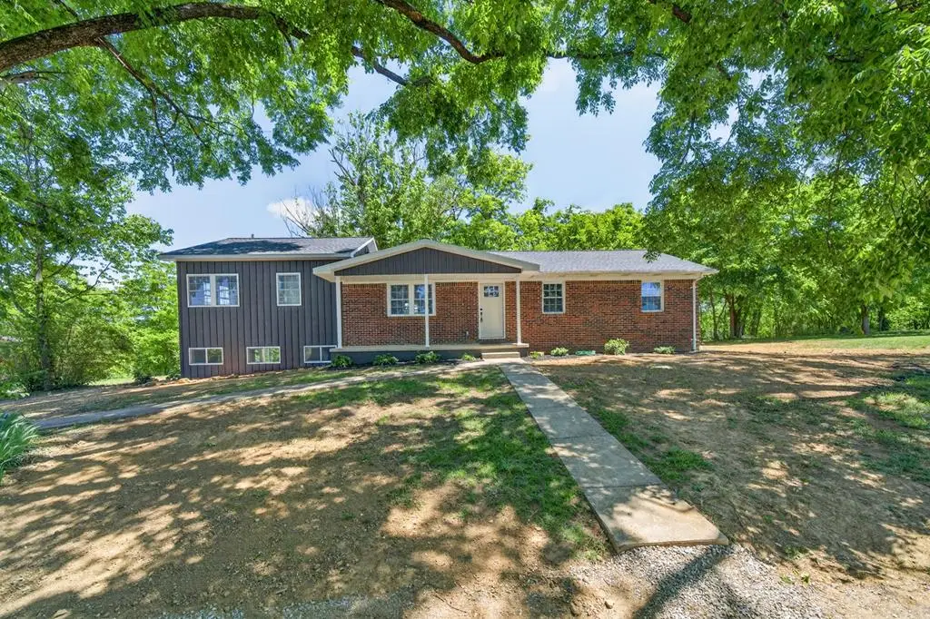 2155 Fairview Rd, Byrdstown, TN 38549 - #1