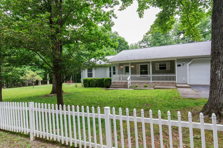 501 Bluff View Dr, Spencer, TN 38585 - #2