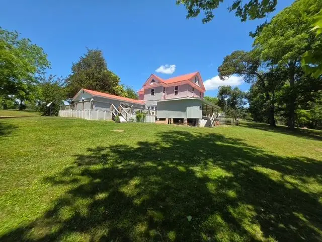 141 Leslie Dr, Harriman, TN 37748 - #1