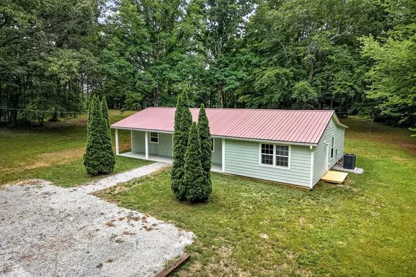 4533 Great Falls Rd, Rock Island, TN 38581