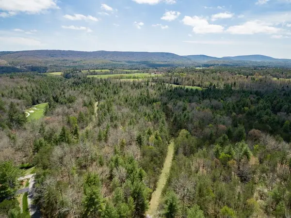 17 Menteith Lane, CROSSVILLE, TN 38558