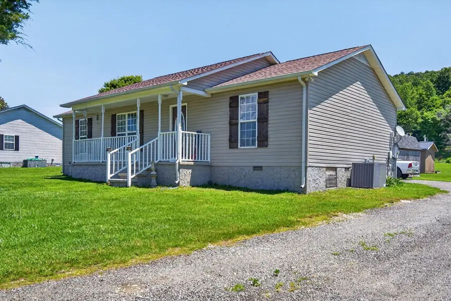 158 Thomas Rd, Livingston, TN 38570 - #2