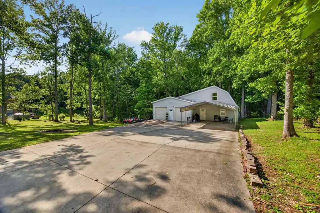 2119 Williamsburg Cir, Cookeville, TN 38506 - #1