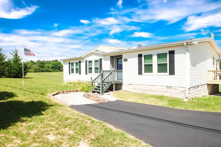 5737 Old Kentucky Road, Sparta, TN 38583 - #2