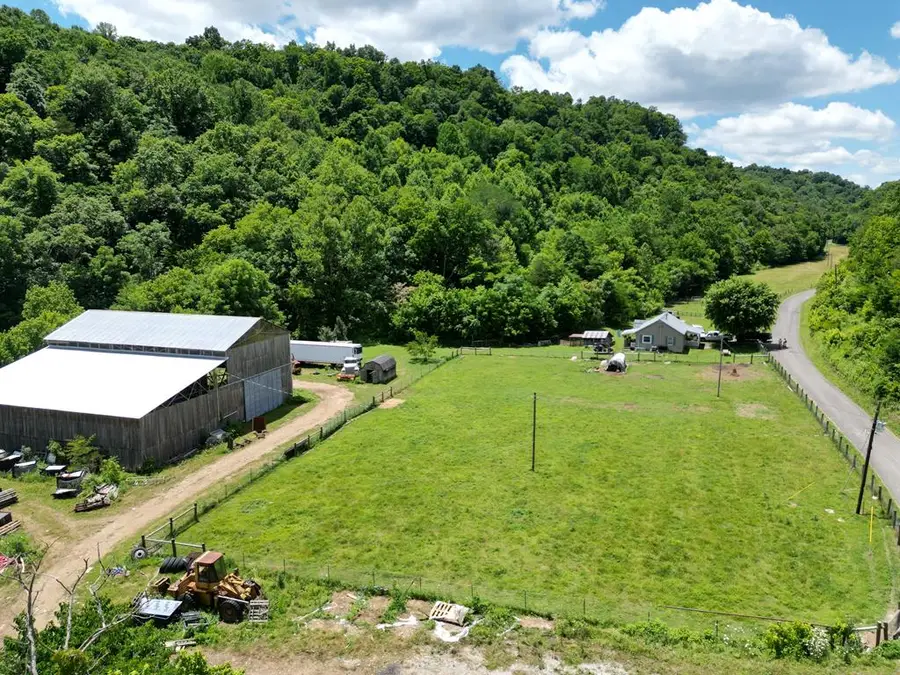 1611 Knob Creek Rd, Celina, TN 38551 - #3