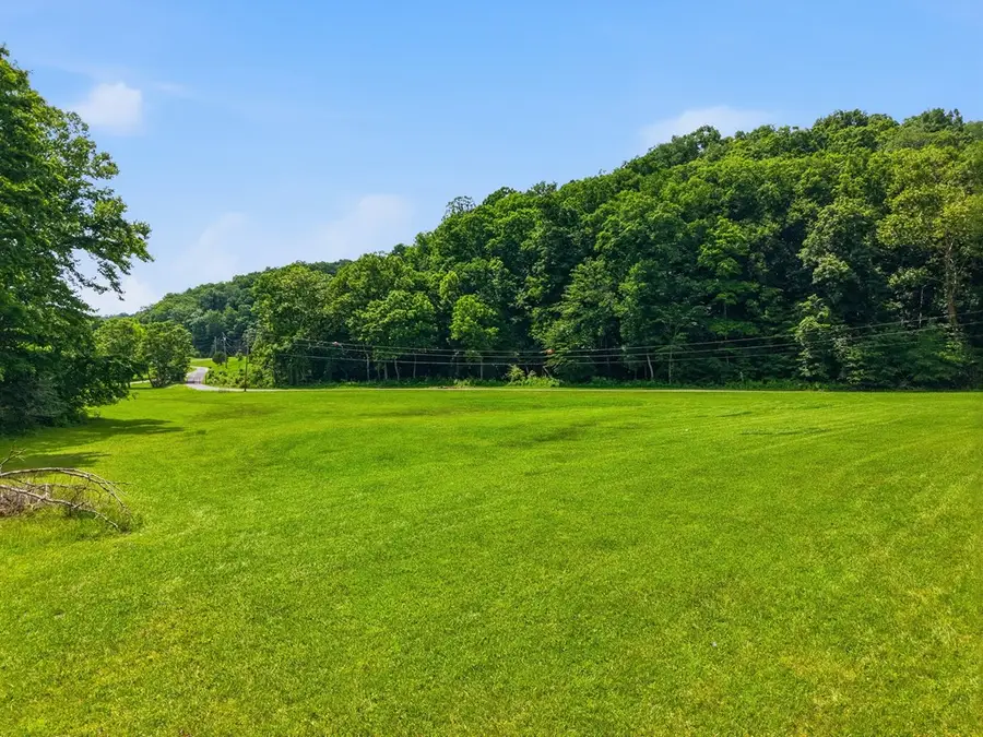 1639 Eucalyptus Dr, Byrdstown, TN 38549 - #2
