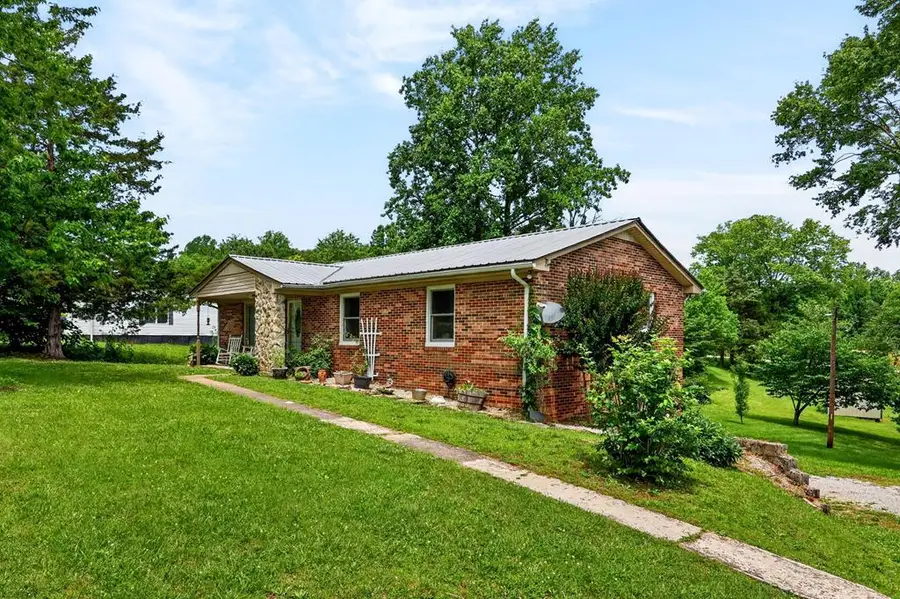 194 Meadowbrook Cir, Livingston, TN 38570 - #2