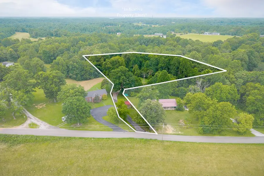 6091 Carrs Chapel Rd, Silver Point, TN 38582 - #2