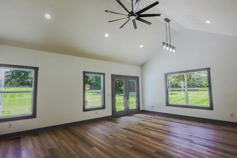 205 W Minnie Avenue, Monterey, TN 38574 - #2