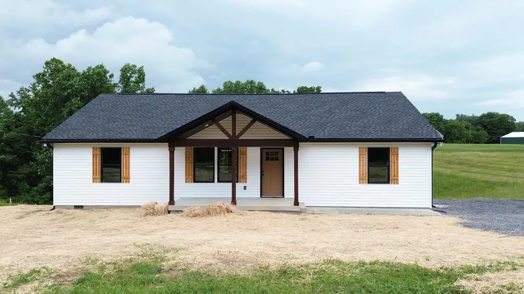 7208 Carthage Rd, Pleasant Shade, TN 37145 - #1