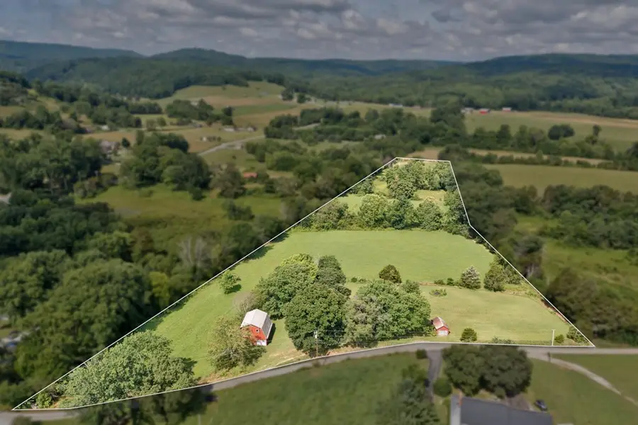 219 Claude Smith Ln, Alpine, TN 38543 - #2