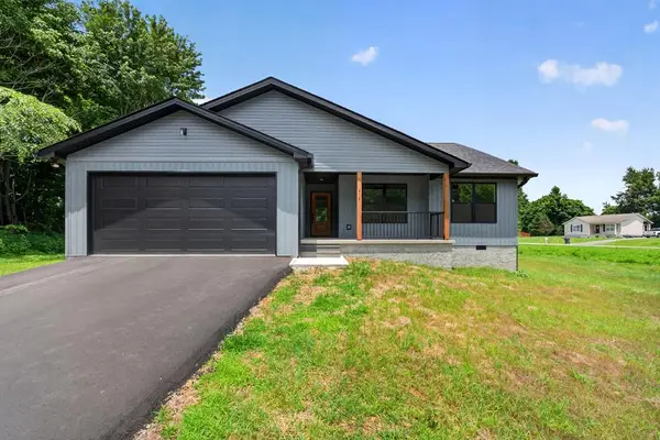 215 James Holman Rd, SPARTA, TN 38583