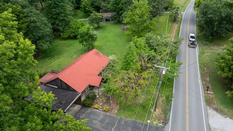 1755 Hawkins Crawford Rd, Cookeville, TN 38501 - #2