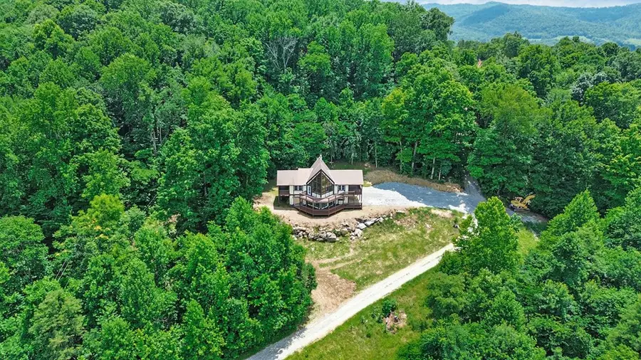 517 Big Sky Rd., Jamestown, TN 38556 - #2