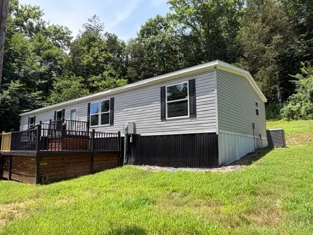 599 New Hope Rd, Celina, TN 38551 - #2