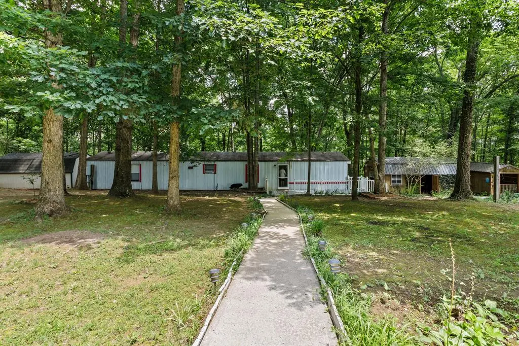 1305 Grievers Chapel Rd, Rockwood, TN 37854 - #1