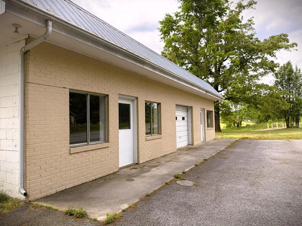 706 Rickman Rd, Livingston, TN 38570 - #1