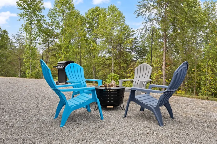 150 Hulse Rd, Burkesville, KY 42717 - #2
