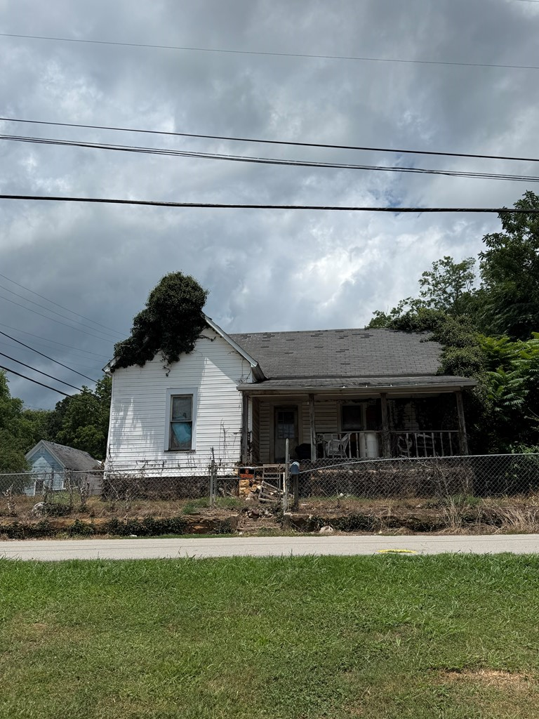 20 Cedar Bend St, Sparta, TN 38583 - #2
