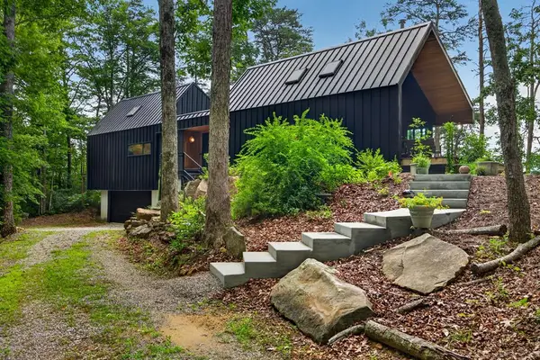 378 Parkside Lane, Spencer, TN 38585