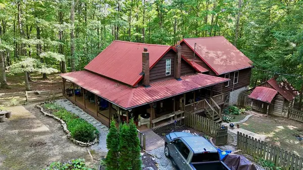 360 Joe Barnett Rd, Jamestown, TN 38556