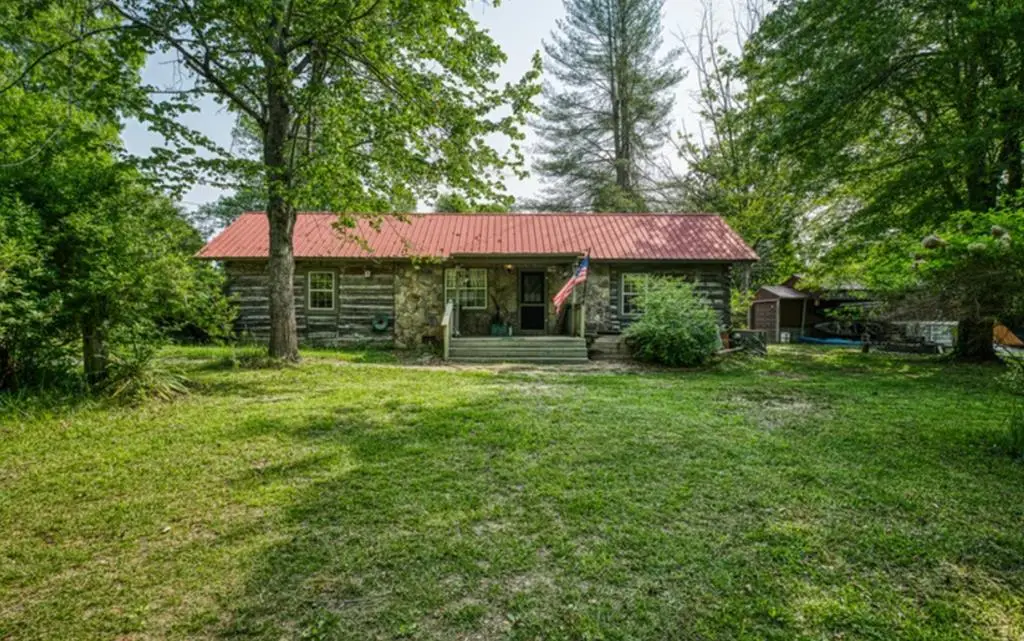 210 Kingwood Drive, Sparta, TN 38583 - #1