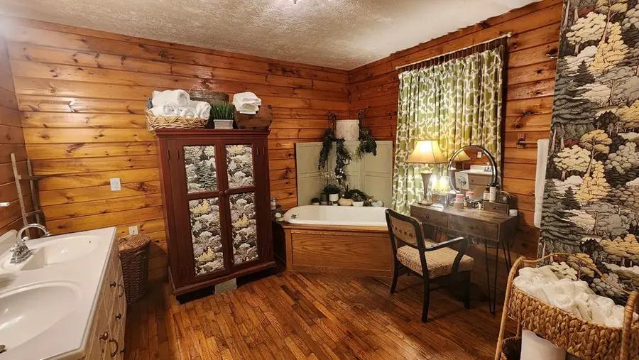 340 Christian Community Rd, Livingston, TN 38570 - #3
