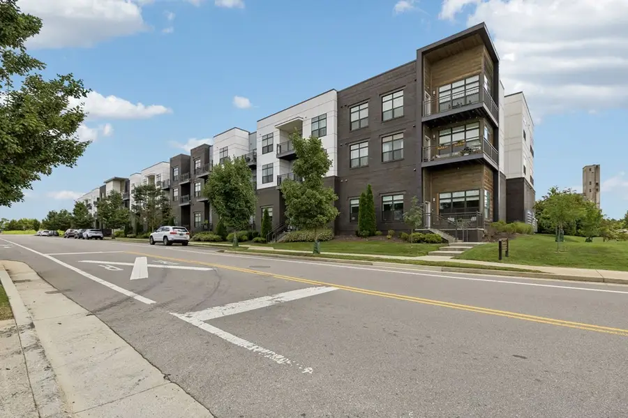 1638 54th Ave N Apt 101, Nashville, TN 37209 - #3