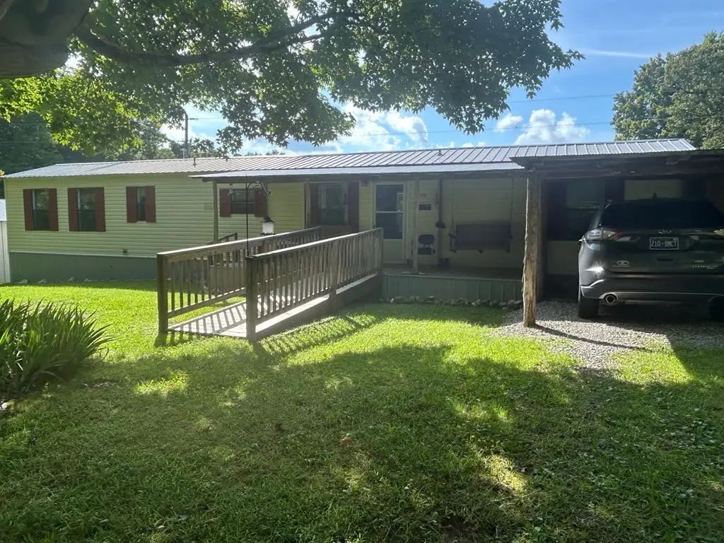 397 NE Star Point Rd, Celina, TN 38551 - #1