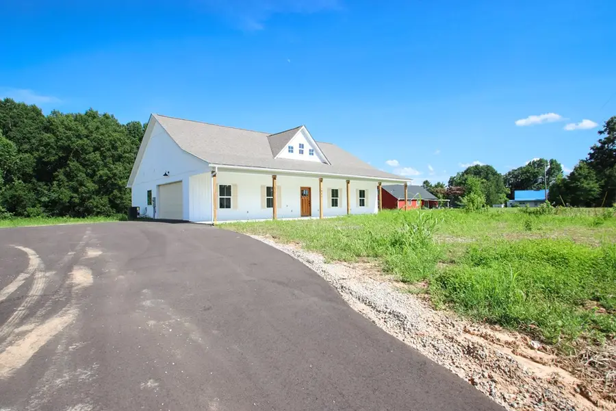 1843 Three Island Road, Walling, TN 38587 - #2