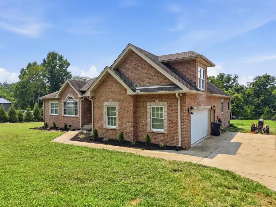 375 Brummitt Rd, Hartsville Trousdale County, TN 37031 - #3