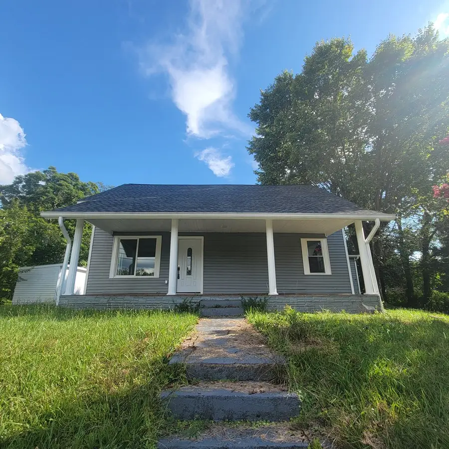 310 Kent Street, Sparta, TN 38583 - #2